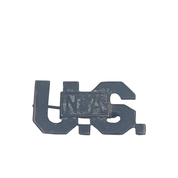 Vintage U.S. Navy Collar Insignia Pin Black Metal Military Badge - Picture 1 of 8